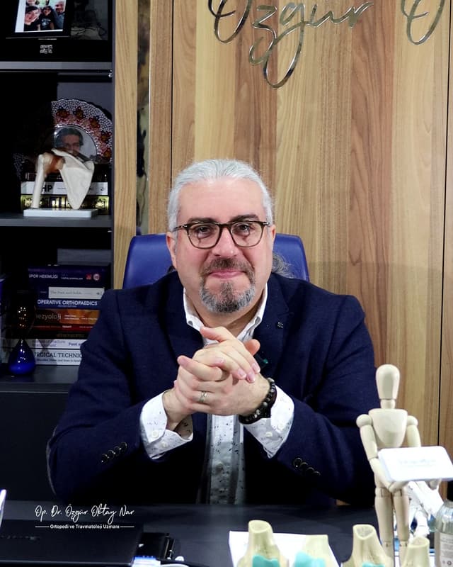 Dr. Özgür Oktay NAR
